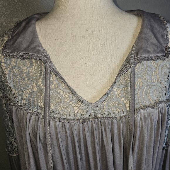 Pol Grey Whimseygoth Lace Boho Statement Sleeve Feminine Bell Sleeve Tunic top M - Picture 6 of 13